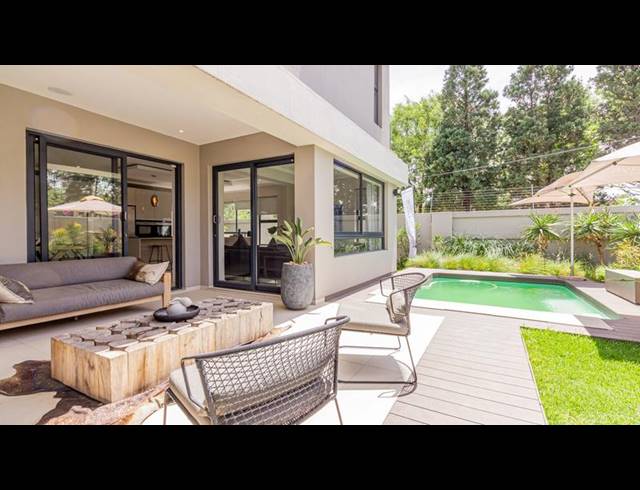 3 BEDROOM HOUSE FOR SALE IN LONEHILL